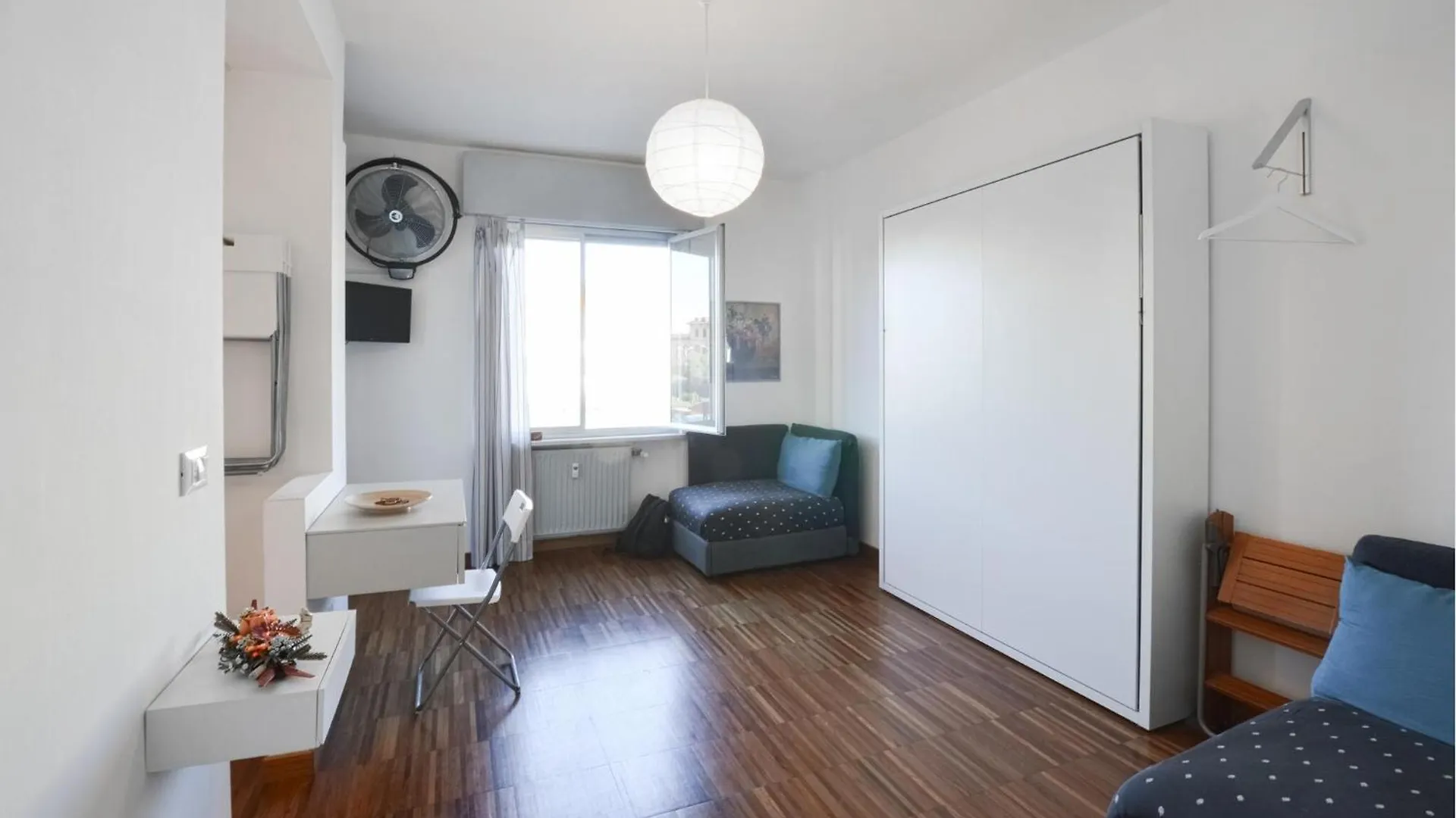 Gorgeous Apartment In Bordighera With Wifi 0*,